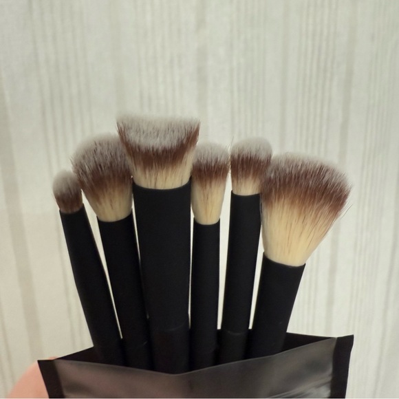 NEW‼️ Lithe Everyday 6 Piece Brush Set - Picture 5 of 5